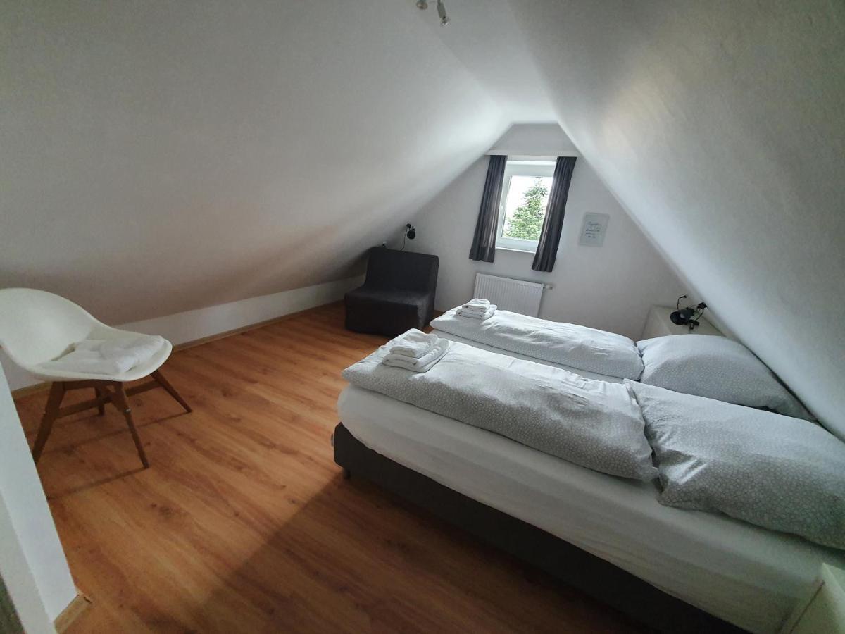 Haus Taybeerweg Apartamento Aurich Exterior foto